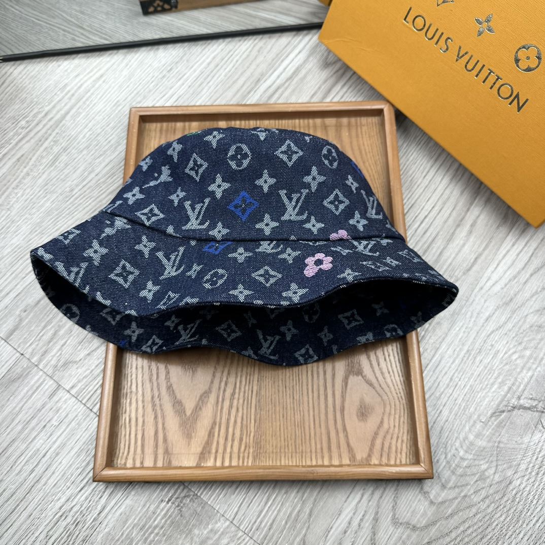 Louis Vuitton Caps